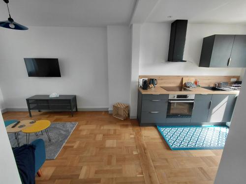 Appartemement F2 refait à neuf hyper centre (Appartemement F2 refait a neuf hyper centre) in Кутанс