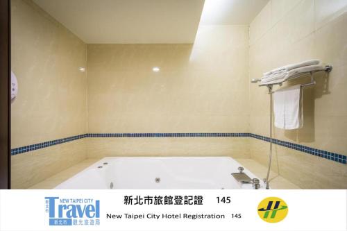 Carnival Motel in Districtul Luzhou