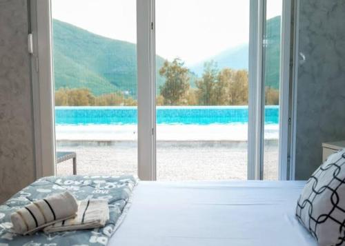 MERAK Apartment with Private Pool - Total Privacy & Relaxation in Humilišani