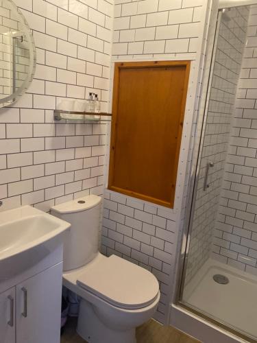 Lochview Guest House Room Type - Small Double Room