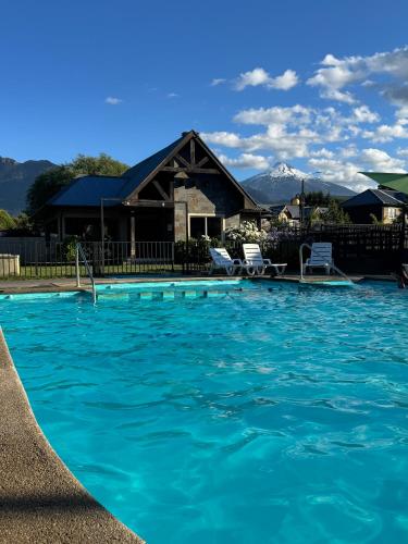 Casa Pucon con vista al Volcan
