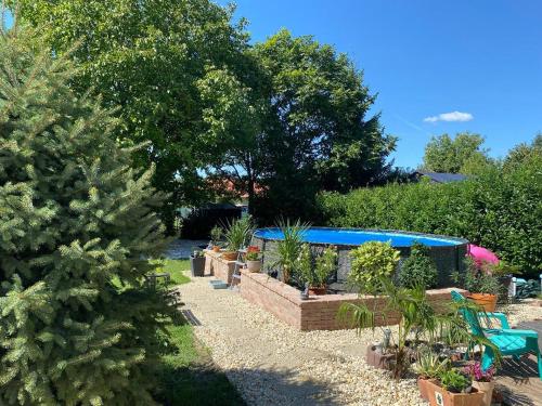 Skats, Yoga Garden Életmód és Vendégház (Yoga Garden Eletmod es Vendeghaz) in Gyulakeszi