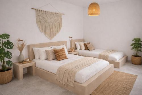 Noème Santorini – Perissa, UT