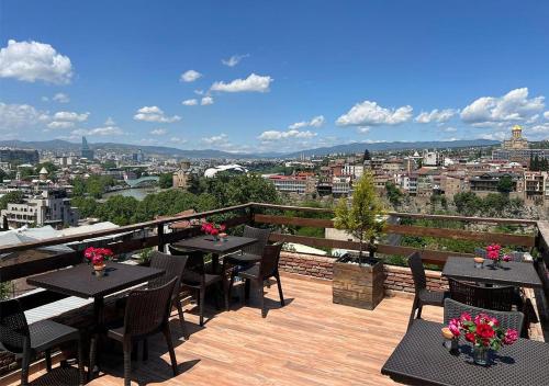 מרפסת, Old Tbilisi Terrace in טביליסי