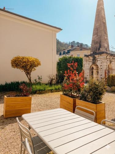 Appartment with terrace and Jacuzzi Pyramid view, Vienne (Foto 9)