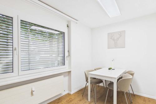 Alpine Retreat 4 Person Apartment near Zermatt with parking! in 塔什