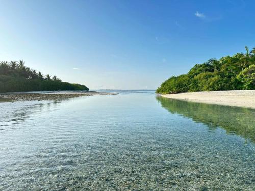 White Water Inn in Meemu Atoll