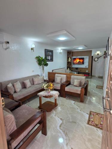 Family House Ain Draham in Ayn Darahim