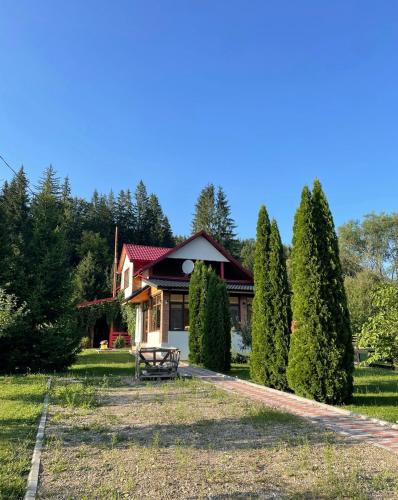 Căsuța dintre Brazi (Casuta dintre Brazi) in Lepsa