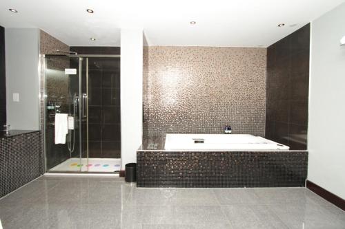 ラファエル ホテル & スパ