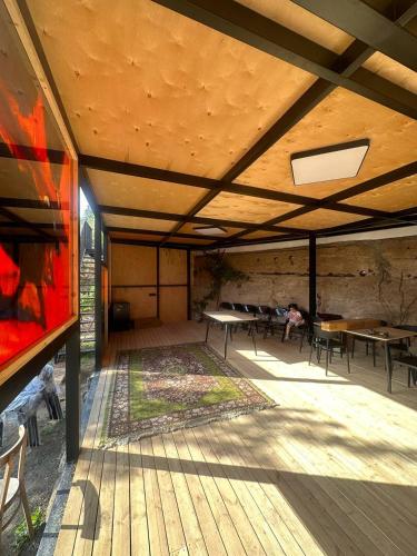 Azat - Toon in Garni