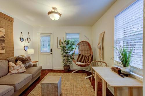 Gated Cottage Community! Ideal Midtown Spot in Memphis, USA