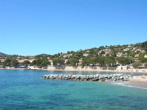 Appartement Résidence Acapulco avec piscine – khách sạn tại Les Issambres