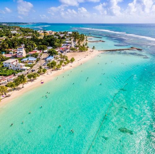 Maison face à la mer - Proche des commerces (Maison face a la mer - Proche des commerces) in Sainte Anne