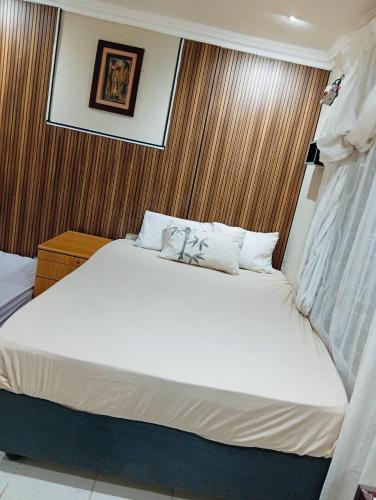 3 bedroom self catering, Рюстенбург