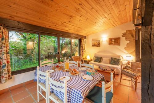 花園, Maison Rustique plus Gîte Indépendant, avec Jardin, Idéal Familles, Proche Centre de Figeac (Maison Rustique plus Gite Independant, avec Jardin, Ideal Familles, Proche Centre de Figeac) in 菲雅克