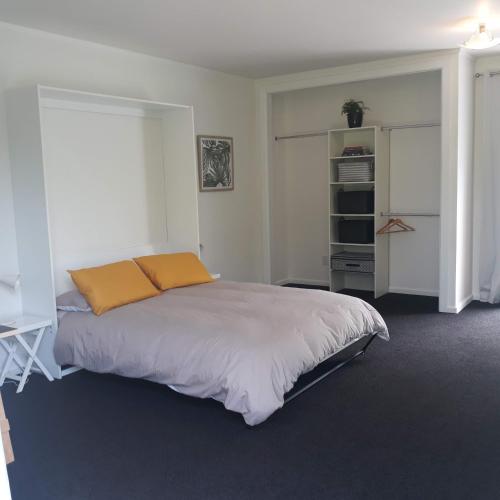 Rawhiti Retreat in Paekakariki