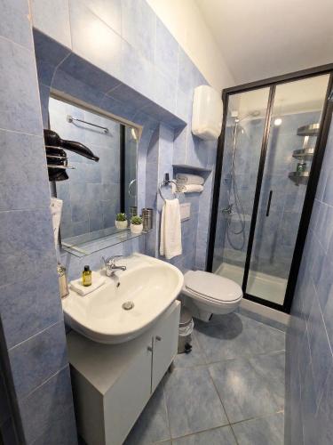 La Piazza B&B - Rocca Innominato