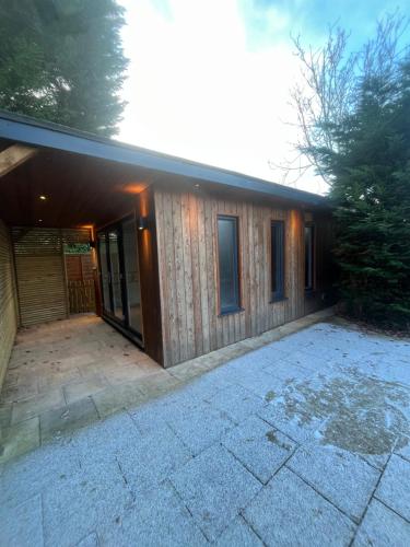 The Summerhouse - Heald Green