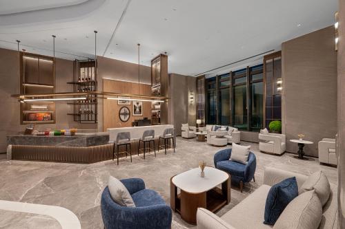 Shared lounge/TV area, Novotel Zhoushan Luting in Zhoushan