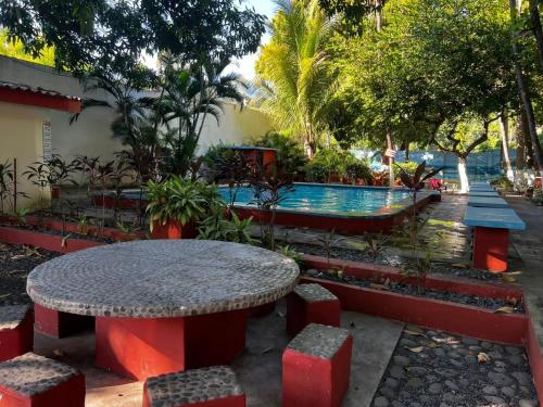 Fasilitas, Hotel Rincon Familiar con Piscina, cerca de la playa y restaurante in La Libertad