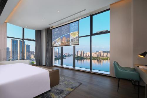 长沙梅溪湖麦客达温德姆湖景酒店 - image 3