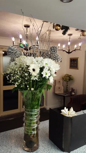 Garrison Hotel - image 13