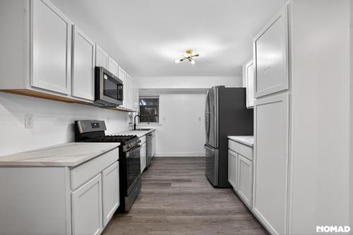Minimalist Oasis just minutes metro in Takoma Park