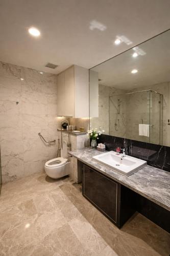 Platinum Suites By Moonlight Homestay - image 12