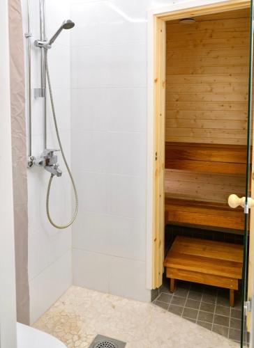 Bathroom, Luxury Studio with Private Sauna in Eira