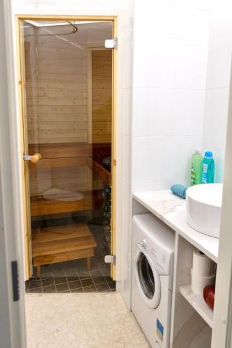 Sauna, Luxury Studio with Private Sauna in Eira