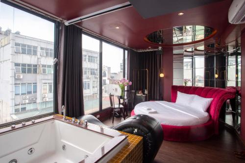 room detail thumbnail 0