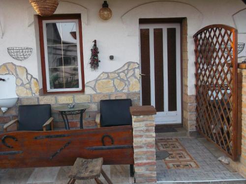 Balkons/terase, Nicoláj Vendégház és Tanya (Nicolaj Vendeghaz es Tanya) in Dég