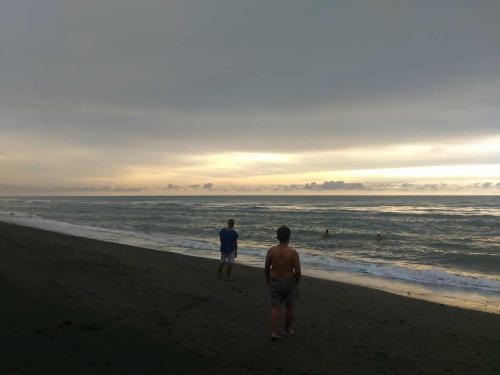 pludmale, Beach House up to 8 w/ Kitchen AC & Wi-Fi Fully Furnished in San Jose de Buenavista