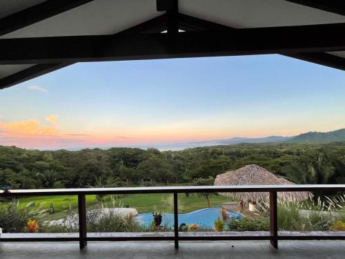 Skats, Playa Coyote - Luxury Villa with Panoramic Sea View in San Francisco de Coyote