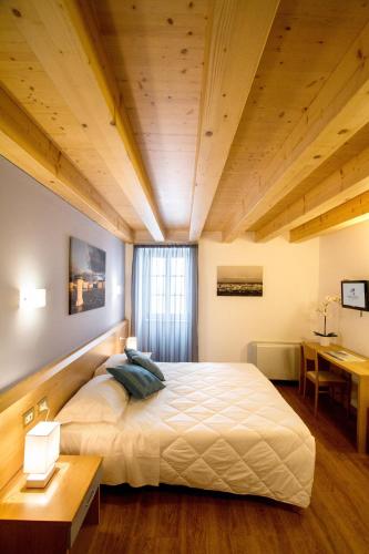 Hotel All'Arco - image 5