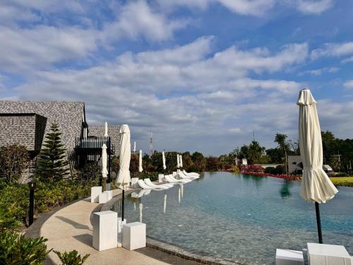 수영장, Fujijun Cafe & Resort in 퐁남론