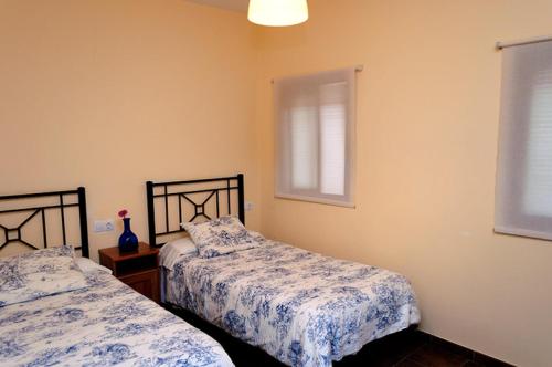Pensión La Montoreña Room Type - Twin Room with Private Bathroom