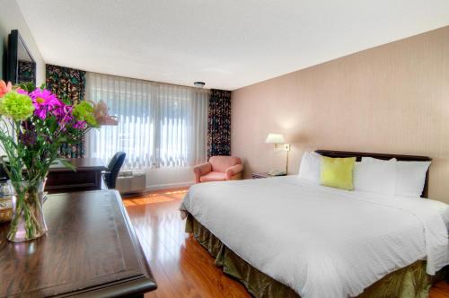 Days Inn & Suites by Wyndham Mountain View in Сан-Хосе (Каліфорнія)