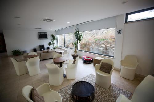 共用Lounge/電視區, HI Alvados - Pousada de Juventude in 莫斯港