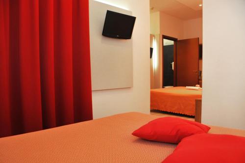 Comfort Family Room with Balcony (2 Adults + 2 Children) image 10