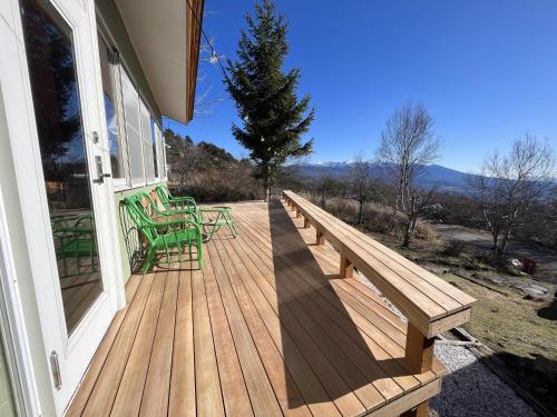 Rõdu/terrass, m² 5 magamistuba, 2 privaatset vannituba  kohas Kitayama
 (GUESTHOUSE HO ALOHA 4SEASONS) near Kirigamine Fujimidai