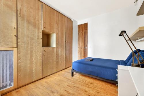 Quartier Arc de Triomphe 2 Bedroom Apartment with Netflix - image 6