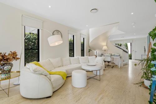 Gold Coast Golf Course Villa in Benowa