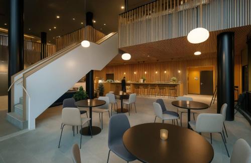 餐廳, Five Stars Living Vida Arena Free Wifi in 韋克舍郊區