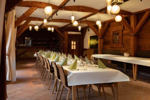 KATERAIN hotel, restaurace, wellness in 奧帕瓦