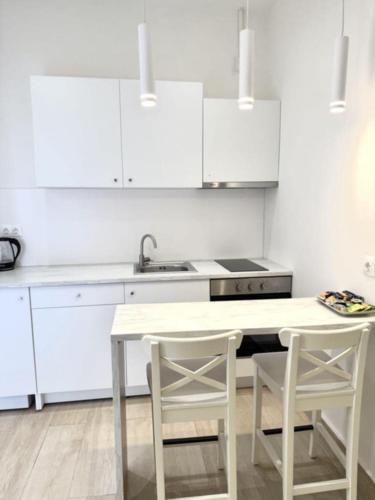 E & G- Figareto Apartments 4 5