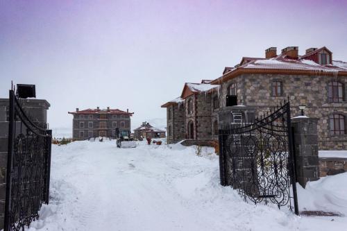 Lake Cildir Lodge