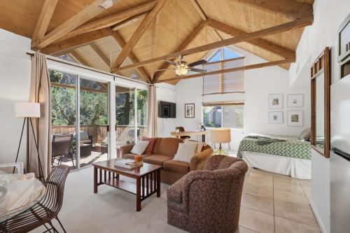 Desert Escape with Private Balcony condo in Indian Wells