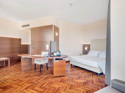 B&B HOTEL Habitat Giussano Room Type - Junior Suite